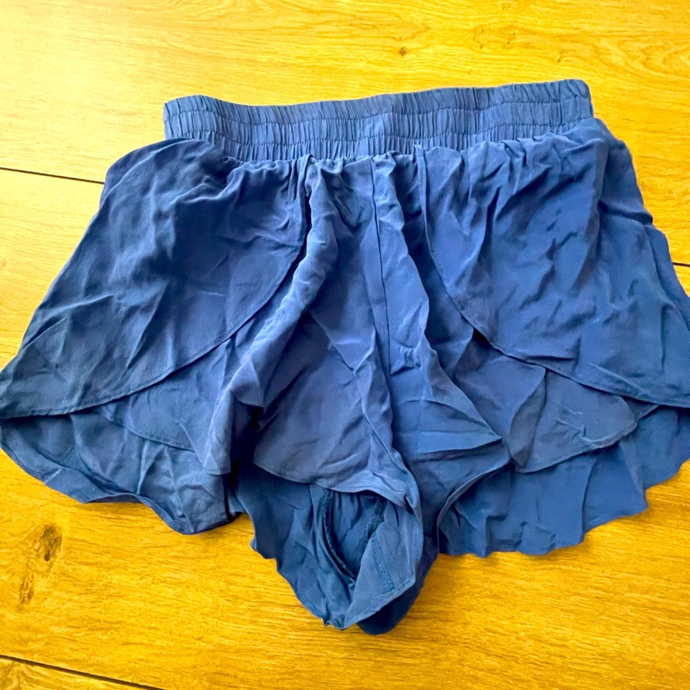 “ millau “ blue ruffle skirt shorts